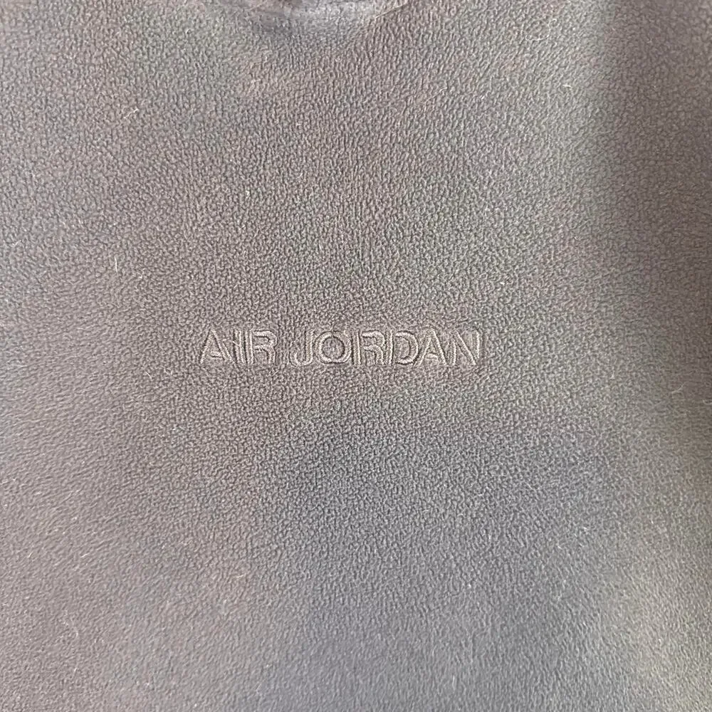 Jordan Essential Black Pullover Hoodie Embroidered Logo Fleece Size M